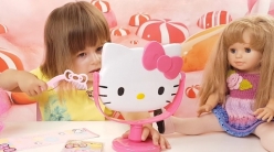 Embedded thumbnail for ✿ Хелло Китти Зеркальце Туалетный Столик Распаковка Видео для детей Hello Kitty